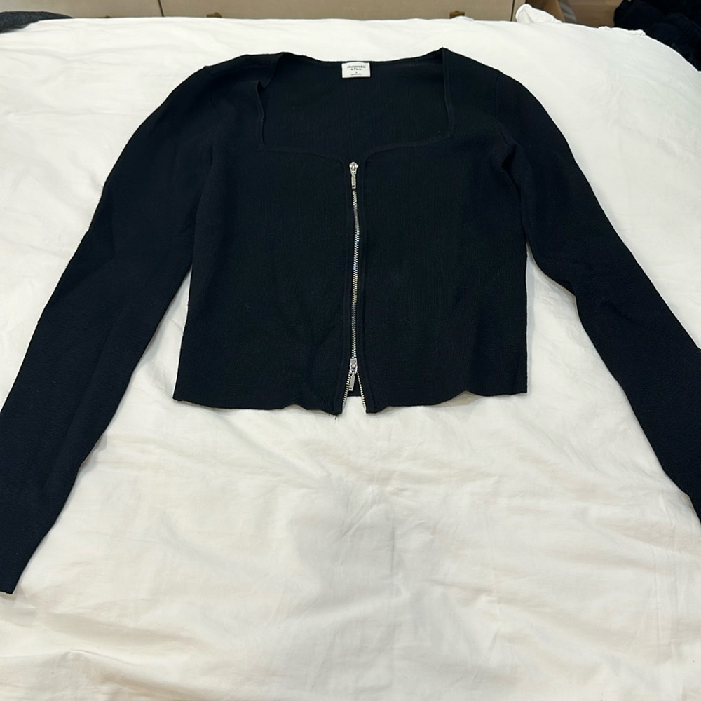 Abercrombie zipper sweater top